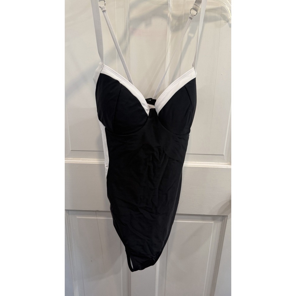 Suuksess Contour Black And White One Piece Reg L Shapewear Swimsuit D/DD Classic